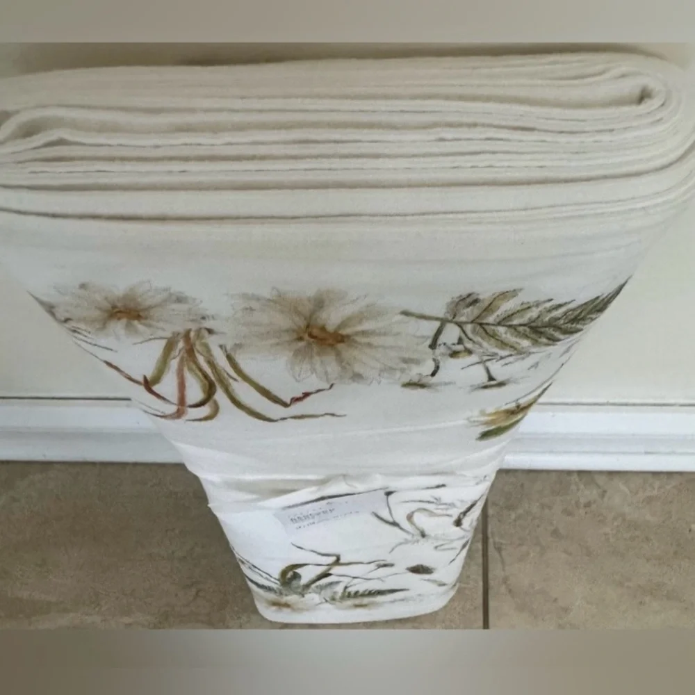 Pottery Barn Bedford Harvest Cotton/Linen Table Runner